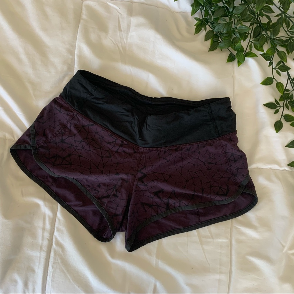 Lululemon “Speed Up” running shorts 💜🖤